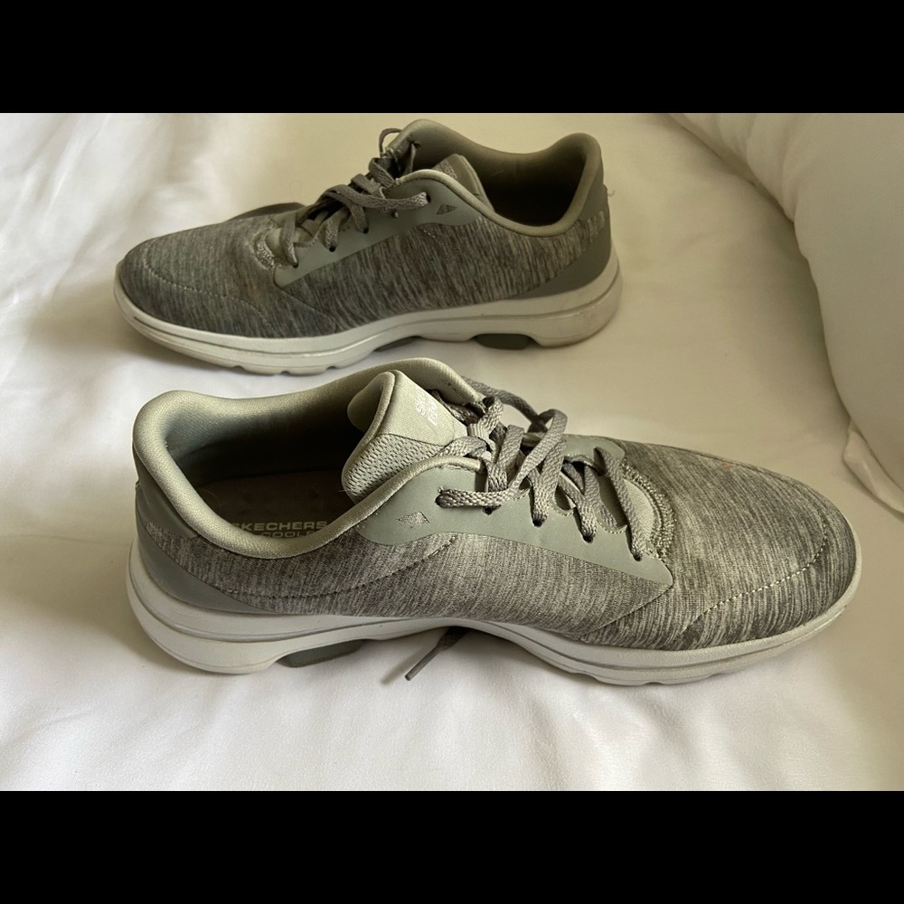 Running shoes